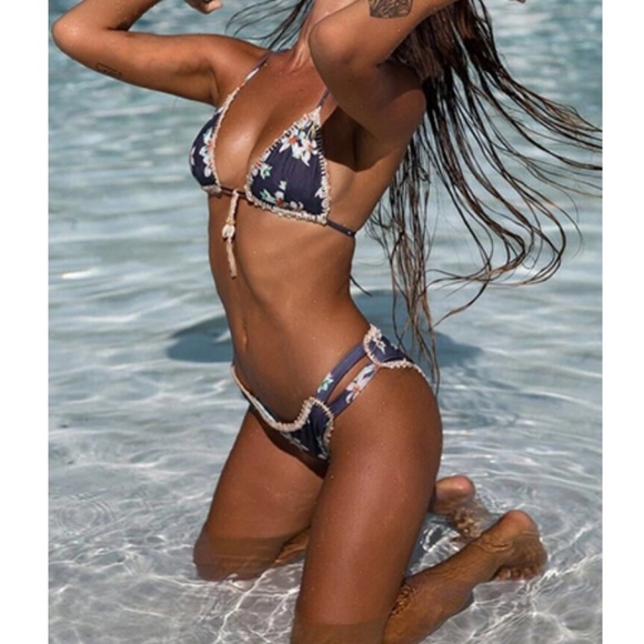 Flower Printed Bikini - Picture 2 of 6